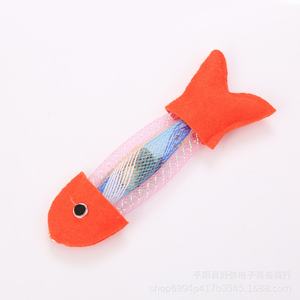 Jouets pour chat en forme de bâton avec poisson en feutre, jouet pour chat en forme de poisson en matatabi, jouet pour chat en forme de bâton écologique en feutre - Product Image 5