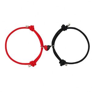 2 bracelets magnétiques pour couples, pour femmes et hommes, en corde tressée noire et rouge, avec breloques en forme de cœur, bracelet assorti pour amoureux, cadeaux - Product Image 5