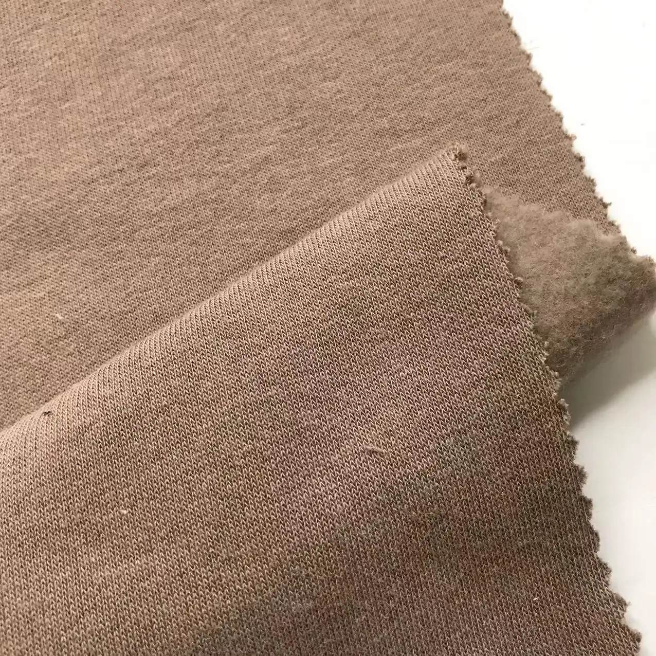 Fabricant de vêtements en molleton doux colorant CVC coton français éponge tissu tricoté solide rouleau pour sweat à capuche et pull