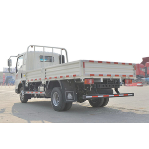 Camión de Carga Sinotruk Howo 4x2 de 5-6 Toneladas, Alta Calidad, Volante a la Izquierda, Modelo ZZ1047D3414C145, en Venta - Product Image 6