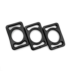 Produttori all'ingrosso fibbia per bottiglia d'acqua, gancio per bottone in plastica morbida in materiale PVC di alta qualità, può essere personalizzato colore - Product Image 1