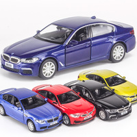 Voitures miniatures en métal moulé sous pression 1:36, alliage M2 M4 M5 M550i, avec son et lumière, voiture jouet à tirer en arrière pour enfants, collection, décoration, modèle de voiture