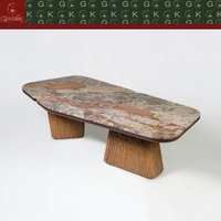 Table à manger de luxe GOLDKING en marbre multicolore avec incrustations de bois et finition sans joint CNC, veines marron, rouge et grises