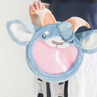 Sac à bandoulière personnalisé en forme de loup en fourrure avec fenêtre transparente pour affichage de badges, idéal pour les événements d'anime, kawaii et cosplay