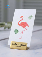 Support de présentation vertical pour cartes postales et cartes mémoires avec pince de fixation