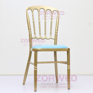 <span class=keywords><strong>Sillas</strong></span> <span class=keywords><strong>de</strong></span> banquete Napoleón <span class=keywords><strong>de</strong></span> metal y aluminio dorado para eventos, alquiler al por mayor <span class=keywords><strong>de</strong></span> muebles usados para hoteles, bodas y fiestas infantiles. - Product Image 3