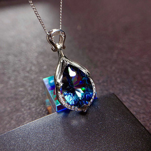 Collana con Pendente a Goccia di Lacrima da Donna, con Pietra Blu, Catena a Clavicola, Gioiello Elegante e alla Moda - Product Image 3