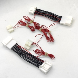 Adattatore Connettore Audio per Auto 35 Pin + 38 Pin, Compatibile con Radio per KIA K2/K3/K4/Elantra/Mistra/Tucson - Product Image 1