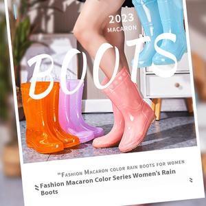 Bottes <span class=keywords><strong>de</strong></span> pluie hautes à la mode pour femmes Plus couverture en coton velours antidérapant résistant à l'usure chaussures d'<span class=keywords><strong>eau</strong></span> en PVC clair bottes <span class=keywords><strong>de</strong></span> pluie pour adultes - Product Image 3