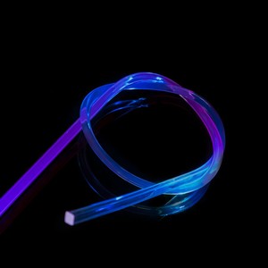 Fouet lumineux RGB pour <span class=keywords><strong>sabre</strong></span> laser de <span class=keywords><strong>danse</strong></span> LED 360 °   Jouets lumineux rotatifs Space Whip pour festivals de musique EDM, fêtes, carnavals et spectacles - Product Image 1