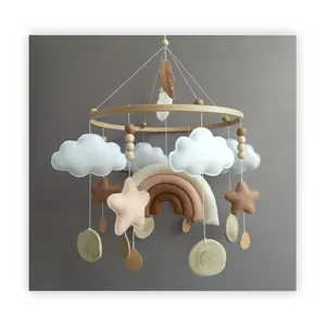 Wholesale Handmade Crib Cot Nursery Baby Mobiles Holz With Stuffed Rainbow Cloud Star Felt Hanging Decor For Baby Girls