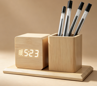 Horloge de bureau moderne en bois avec affichage LED, contrôle sonore, thermomètre et porte-stylo