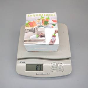 Tres Juegos de Moldes de Plástico Desmontables para Hacer Palitos de Hielo y Helados - Product Image 5