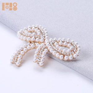 Broche de lazo con diamantes de imitación, venta al por mayor, broche de cristal tridimensional con incrustaciones de diamantes, accesorios de vestir para boda - Product Image 3