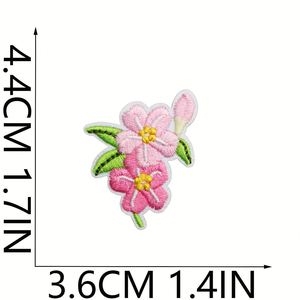 Parches Termoadhesivos de Fieltro Pequeños, Hechos a Mano, con Bordado de Flores Coloridas, para Ropa, Accesorios, Sombreros y Prendas - Product Image 3