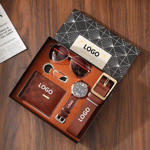 Set Regalo Aziendale: Portafoglio, Cintura, Orologio al Quarzo e Occhiali <span class=keywords><strong>da</strong></span> Sole per la Festa del Papà e la Giornata dell'Uomo, <span class=keywords><strong>da</strong></span> Regalare al Fidanzato - Product Image 1