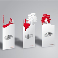 Flyer publicitaire plié en papier couché sur mesure avec logo