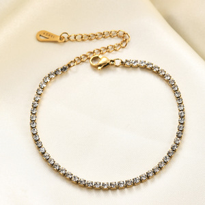 Bracelet en acier inoxydable incrusté de zircon de style européen pour femmes, bijoux cadeau - Product Image 1