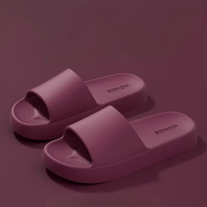 Pantoufles de bain antidérapantes en EVA pour femmes, douces, d'été, pour la maison, assorties pour couple, antidérapantes, à la mode - Product Image 3