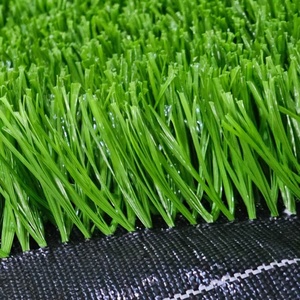 Gazon artificiel <span class=keywords><strong>de</strong></span> football UNI 50 mm <span class=keywords><strong>pour</strong></span> terrains <span class=keywords><strong>de</strong></span> football extérieurs, vert (bicolore) 40-60 mm 16/10 cm, maçonnerie 12500D 5/8 - Product Image 4