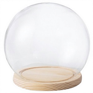 Mini cloche en verre soufflé transparent écologique, en forme de dôme, pour fleurs - avec base en bois pour vase de table et décoration intérieure - Product Image 4