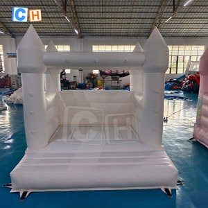 Château gonflable en PVC blanc pour adultes et enfants, idéal pour les fêtes en plein air - Product Image 4