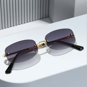 Gafas de Sol Personalizadas con Logotipo, Moda Vintage 2025, Montura Pequeña de Metal para Hombre y Mujer, Protección UV400, Estilo Y2K, Ovaladas sin Montura - Product Image 2