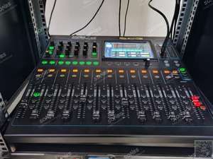 Salle de conférence Rapport Hall Carte son Interface d'enregistrement Mélangeur audio Mélangeur 32 canaux - Product Image 4