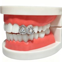 2 pièces Grillz en cuivre avec zircon creux rectangulaire en forme de goutte, bijoux dentaires Hip Hop à micro-insertion pour rappeur, costume de cosplay d'Halloween