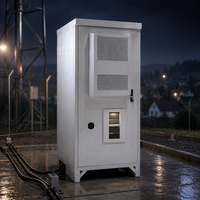 Armoire de batterie extérieure IP55 sur pied avec climatiseur intégré, armoire de stockage d'énergie, armoire électrique OEM ODM pour extérieur
