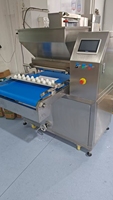 Machine de remplissage automatique de gâteaux pour boulangeries et restaurants pour la farine lait eau maïs noix ingrédients de fruits