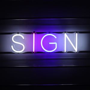 ป้าย<span class=keywords><strong>ไฟ</strong></span><span class=keywords><strong>นีออน</strong></span>แบบกำหนดเอง ระบบ<span class=keywords><strong>ราง</strong></span>เลื่อนปรับได้ ตัวอักษร<span class=keywords><strong>นีออน</strong></span>เฟล็กซ์แบบ LED สำหรับร้านค้าปลีก บาร์ ร้านเสริมสวย - Product Image 2