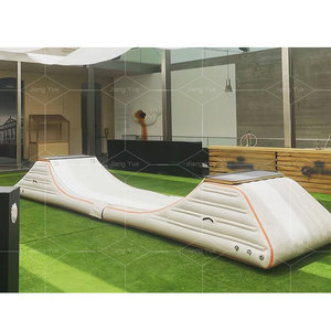 Plate-forme gonflable personnalisée en PVC, tapis d'air, rampe de piscine en U, rampe de skateboard, rampe d'atterrissage pour les sports de skate - Product Image 2