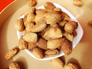Núcleos de Albaricoque de Primera Calidad, Frutos Secos Baratos, Almendras - Product Image 6