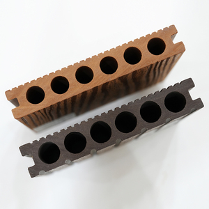 Rayas finas negras en relieve <span class=keywords><strong>WPC</strong></span> <span class=keywords><strong>Decking</strong></span> para exteriores Estructura hueca Resistencia al deslizamiento <span class=keywords><strong>140x25mm</strong></span> <span class=keywords><strong>WPC</strong></span> Floor <span class=keywords><strong>Decking</strong></span> para Patio Garden - Product Image 5