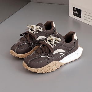 รองเท้าเทรนนิ่งแฟชั่น รุ่นใหม่ รองเท้าผ้าใบลำลองสำหรับผู้หญิง - Product Image 5