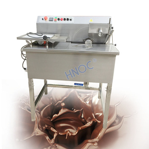 Pulvérisation Couvercle De Versement Continu 5kg Moule 15kg Mini <span class=keywords><strong>Tempereuse</strong></span> a Chocolat Fondant Trempe Machine multi fonctionnelle - Product Image 2