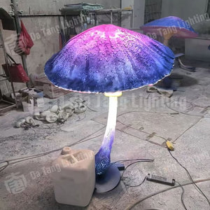 Décoration de jardin pour festival en plein air, famille de cinq champignons lumineux en FRP, motif lumineux LED, éclairage paysager pour pelouse - Product Image 4