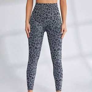 Nouvel Arrivage Leggings de Yoga Sans Couture Taille Haute pour Femme, Coupe Ajustée, Motif Léopard, Décolleté en V Profond à la Taille, Tendance pour l'Entraînement - Product Image 3