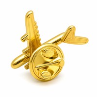 Broche d'avion en alliage massif à relief personnalisé, finition or poli, insigne d'uniforme pour personnel de compagnie aérienne, logo personnalisé en émail