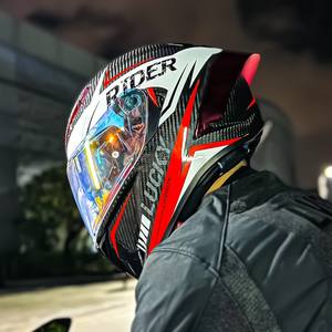 Casco de Fibra de Carbono DOT, Casco Integral para Motocicleta, Casco con Bluetooth y Alerón Trasero Grande - Product Image 2