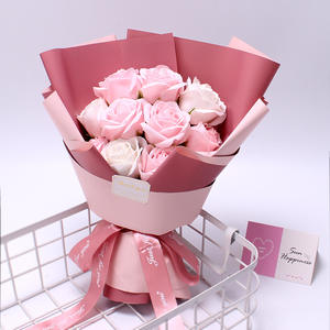 Cadeau de la Saint-Valentin pour petite amie, bouquet de roses en savon de 11 pièces, boîte cadeau, savon artisanal, fleur de savon, remerciement - Product Image 2