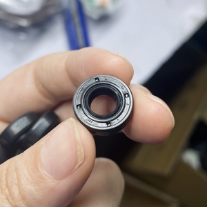 Fbk Thương hiệu bán buôn con dấu dầu kích thước tiêu chuẩn TC 8*16*5 được làm từ vật liệu NBR và FKM bền - Product Image 2