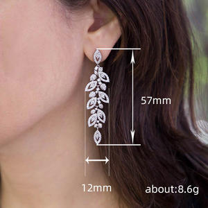 Boucles d'oreilles de luxe en or blanc pour femmes, cristal, strass, serti de pierres, forme de plante, bijoux de mariage, argent 925 - Product Image 5