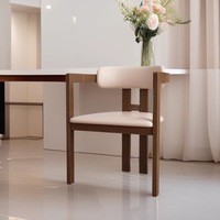 Fauteuil de salle à manger haut de gamme en bois massif, style italien Matera, luxe léger, avec caractéristiques personnalisables, design à trois pieds, fabriqué en Chine