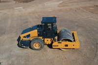 Compacteur routier 20 tonnes à tambour unique 520F avec pédale de commande
