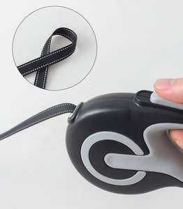 Hete Stijl Reflecterende Hondenriem Omwikkeld Met Zelfklevende Automatische Intrekbare Hondenketting Buitenbenodigdheden Hondenriem - Product Image 5