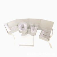 Boîte cadeau rotative avec combinaison de lettres LOVE, boîte à fleurs, boîte souvenir, boîte cadeau florale