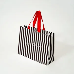 럭셔리 리본 핸들 부티크 쇼핑 포장 로고이있는 맞춤형 인쇄 유로 종이 선물 가방