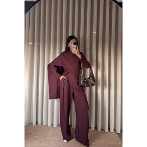 Ensemble de costume pour femme modèle Massim bordeaux, veste à col châle et pantalon - Product Image 3